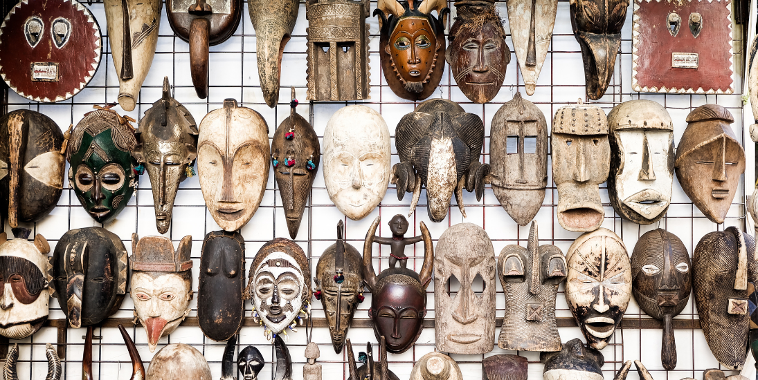 Z czego wykonuje się maski afrykańskie?